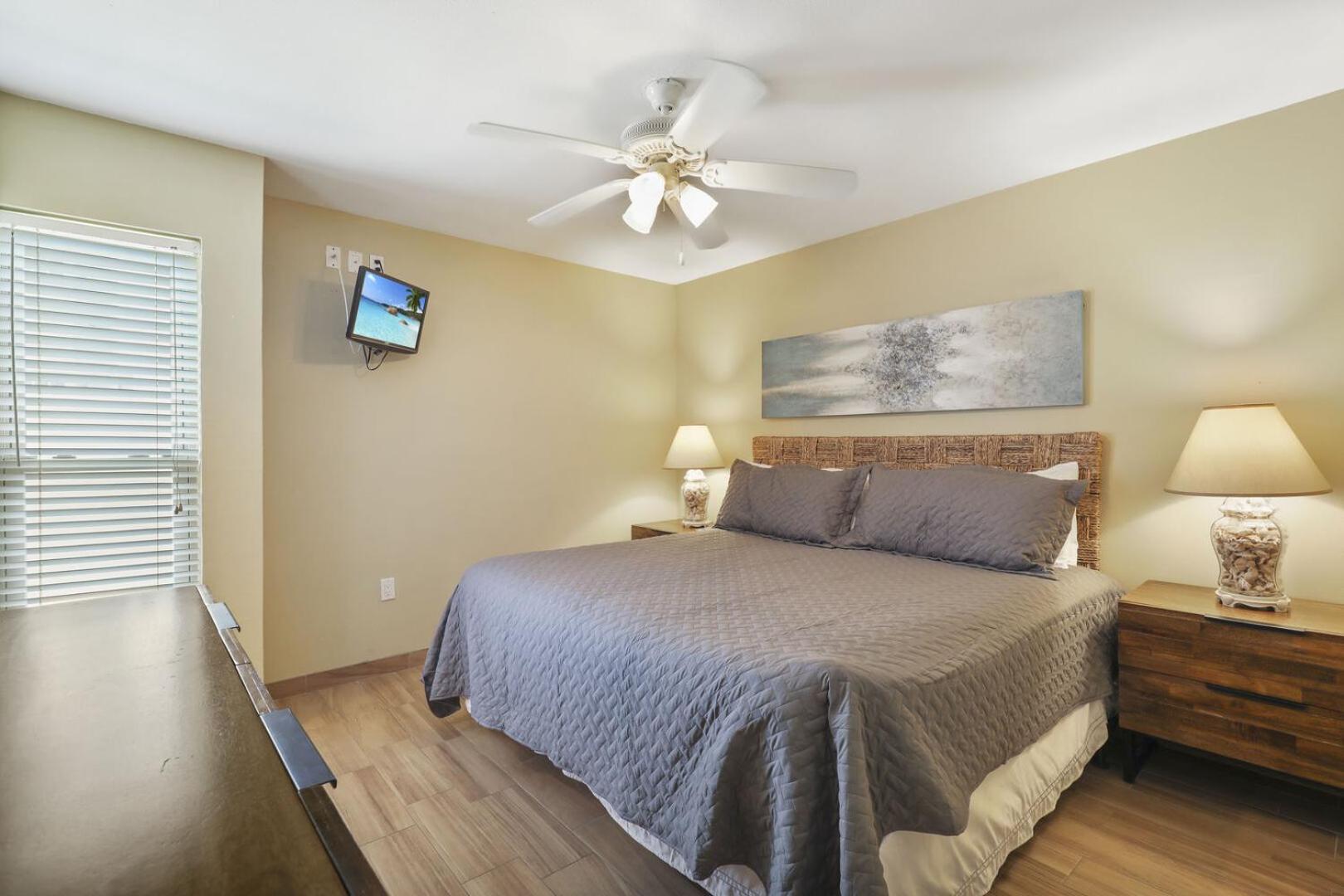Ground Floor Beachfront Beauty! Steps To The Beach And Pool South Padre Island Habitación foto